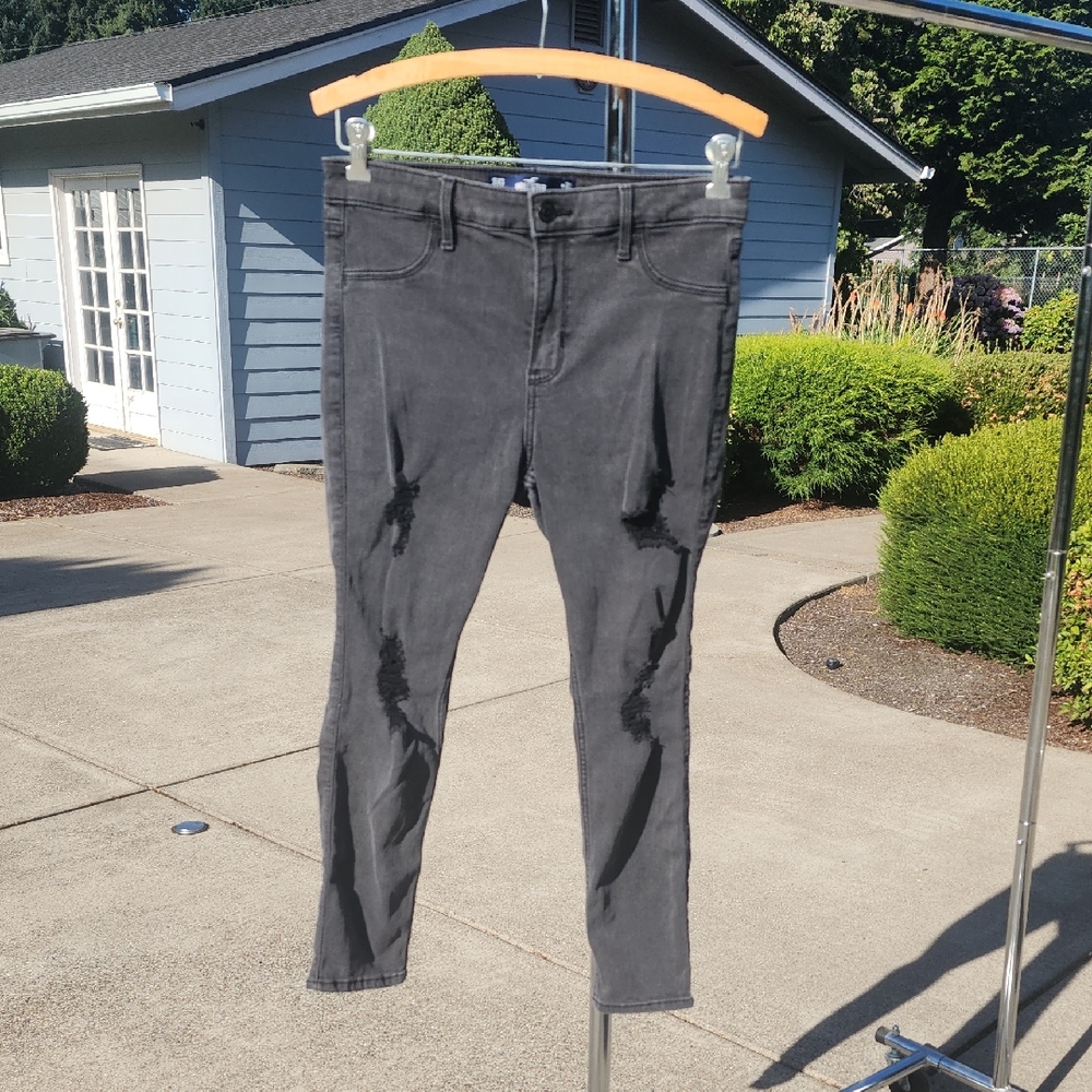 Holkister High Rise Ripped Jean Legging 9 EXTRA SHORT